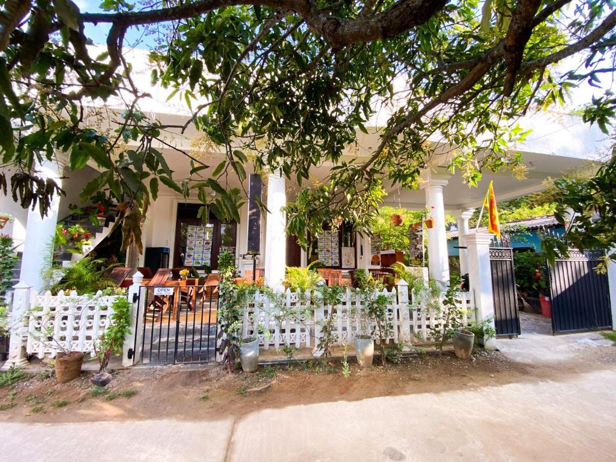 Shirani Nature Palace Велигама Экстерьер фото